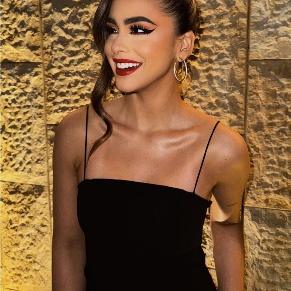 NWT ZARA VIRAL 2025 COLLECTION FRINGED DRESS SIZE M
🚨FIRM PRICE NO DISCOUNT - Picture 7 of 14